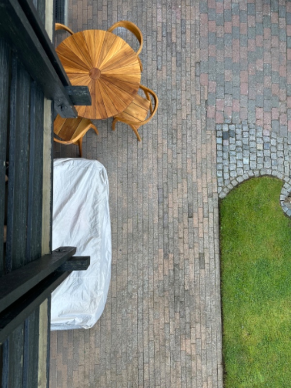 Nye fliser i haveterrasse