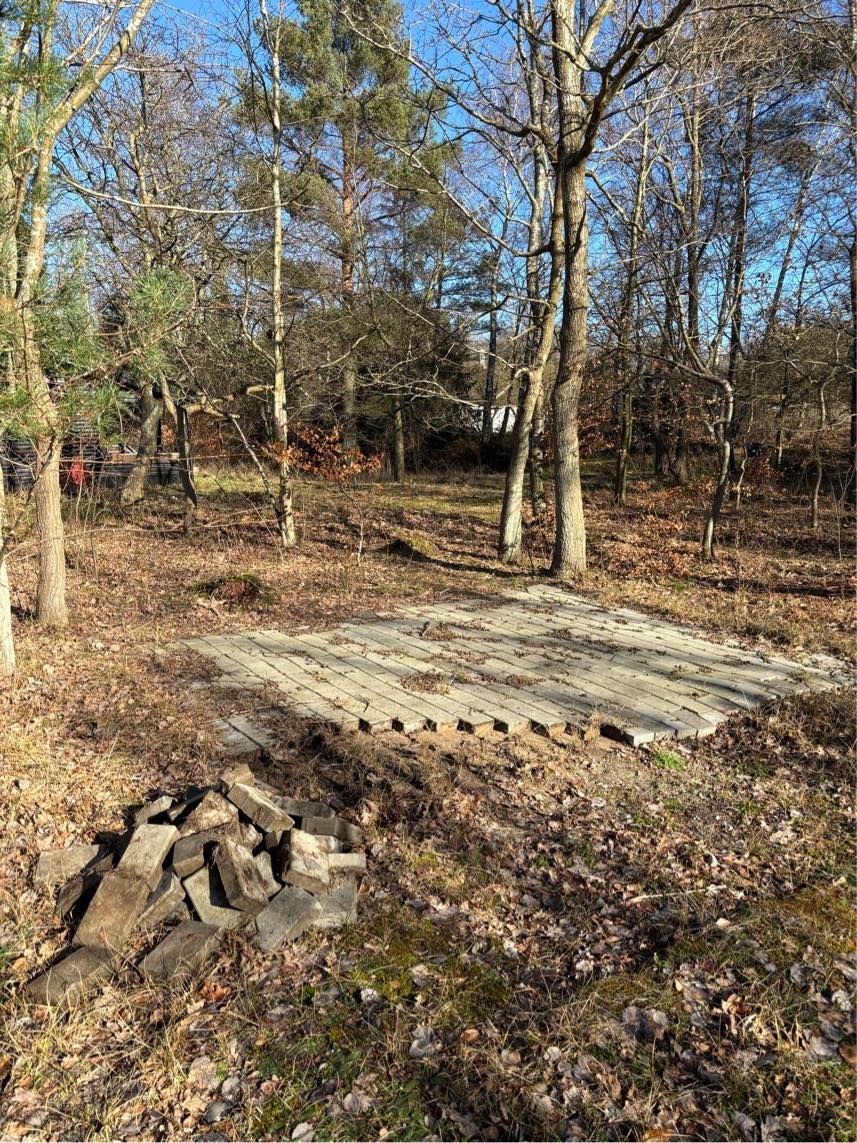 Fjerne fliser og bortskaffe fliserne