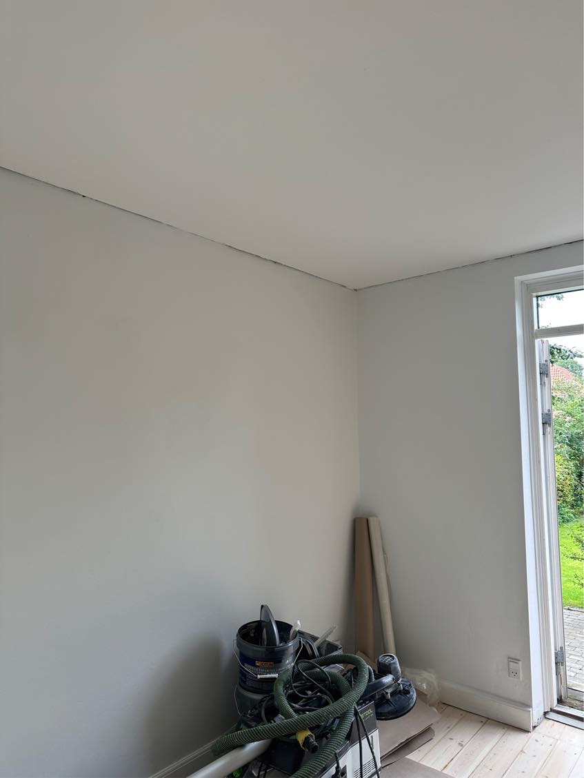 Opsætning af stuk. 1 rum på 4x7 meter (22 meter stuk). Vi har alle materialer.