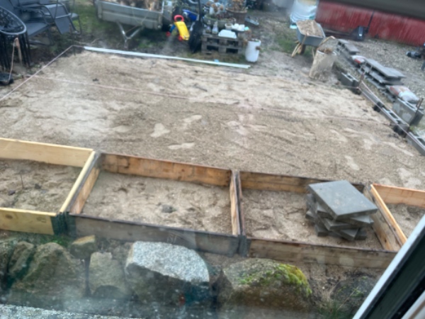 Etableret ny terrasse i haven