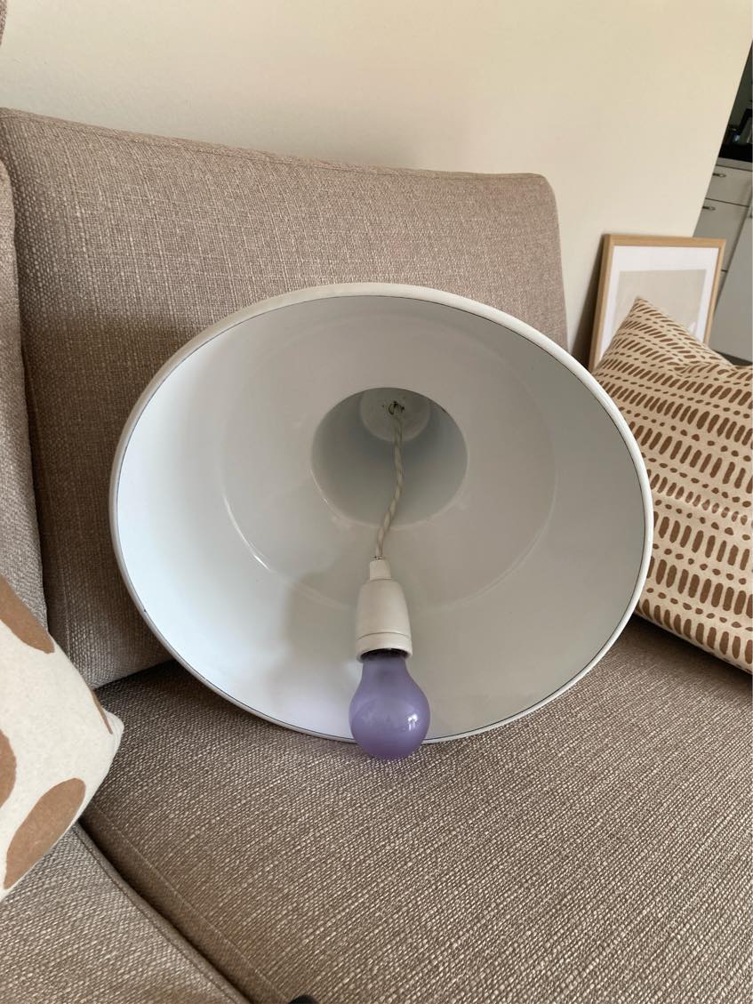 Have skiftet fatninger og stofledning på 2 loftslamper ( pendler )