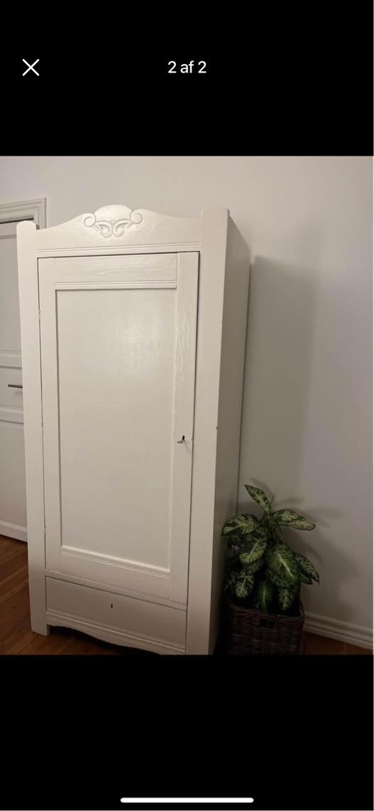 Hjælp til at afhente et skab