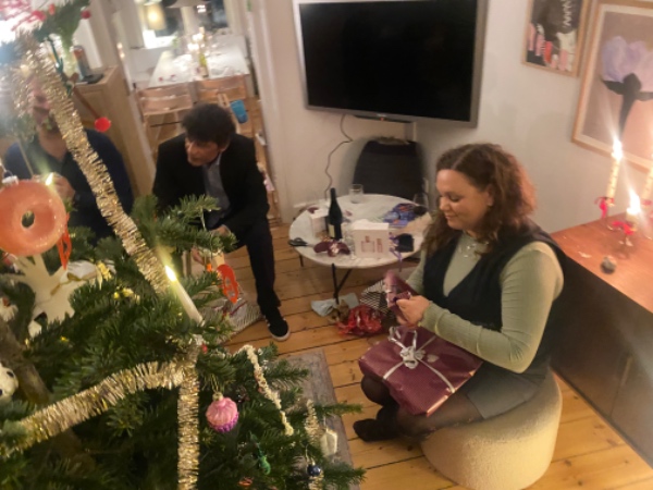 Dækket et elskab ( så et træskib hen over)