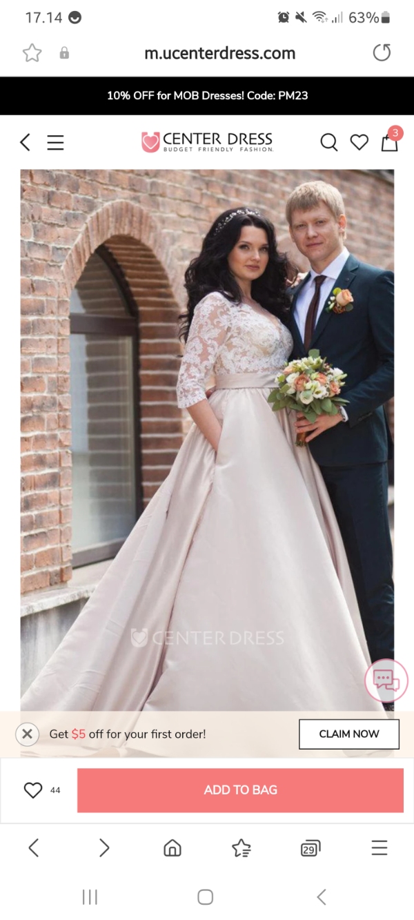 En brudekjole. Sys fra bunden af.