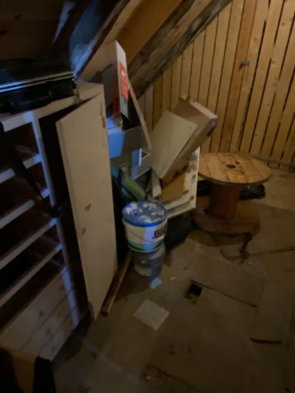 Vi skal rydde fællesarealer på loft og trapper i vores ejerforening.