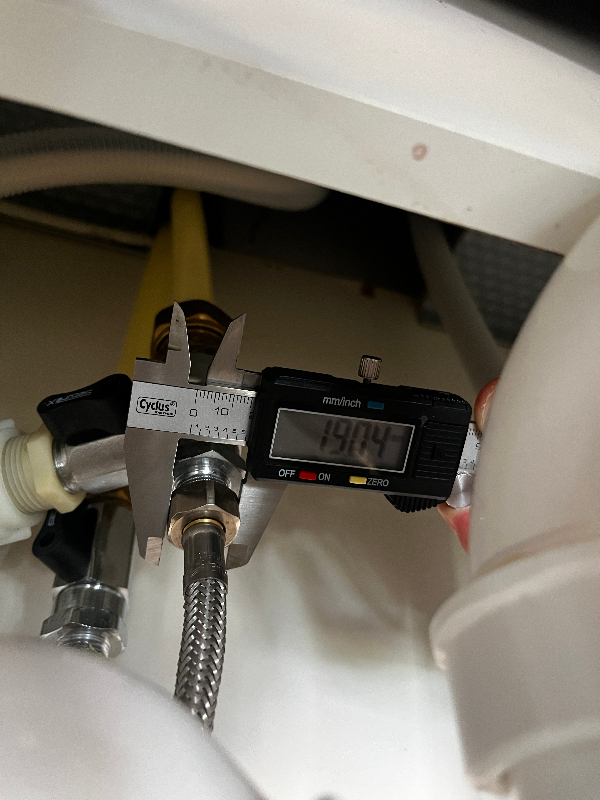 Installation af BWT-anlæg under håndvask