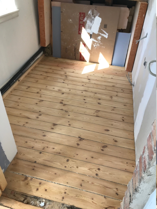 Udskift af fuger i gammelt trægulv