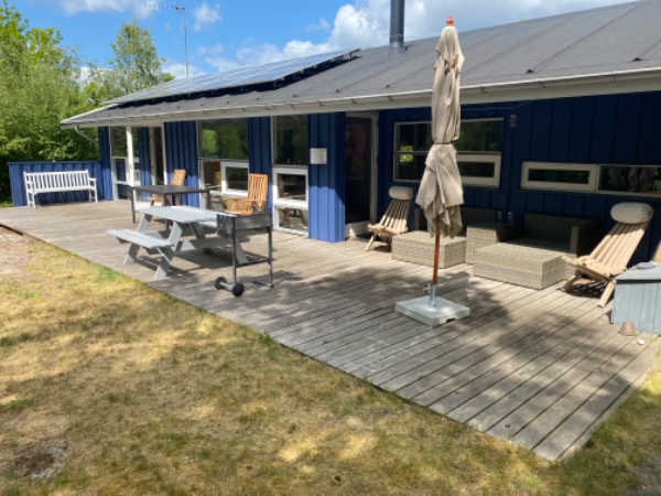 Nye brædder på gl.træterasse - ca. 60 kvadratmeter, samt opretning