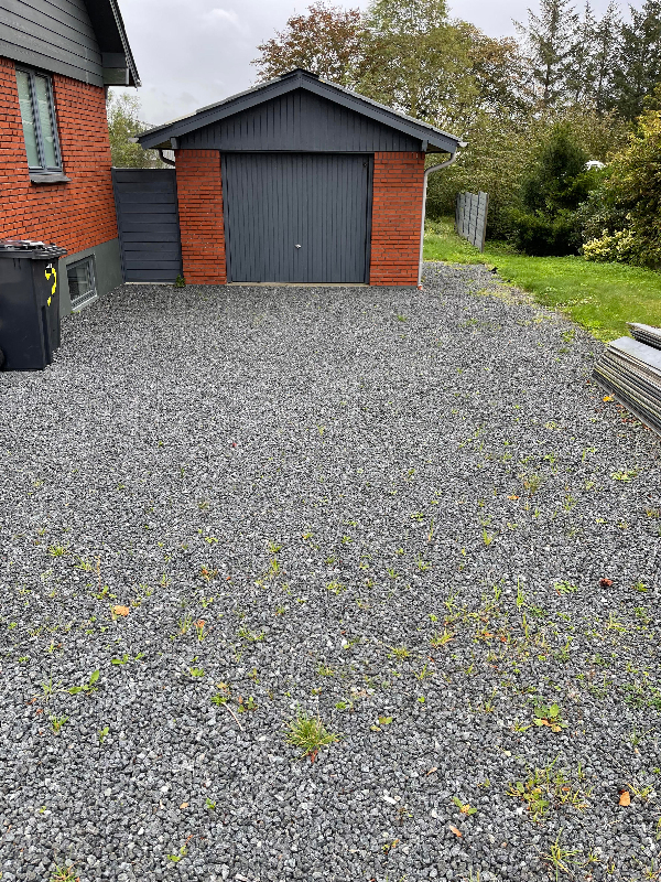 Lugning af grusareal