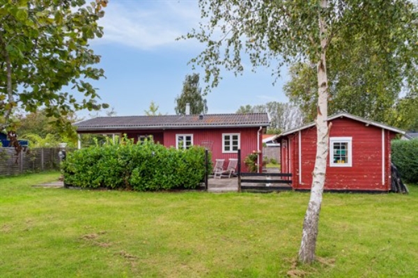 Slibning af gulv. Spartling/maling af gulv, væg og loft.