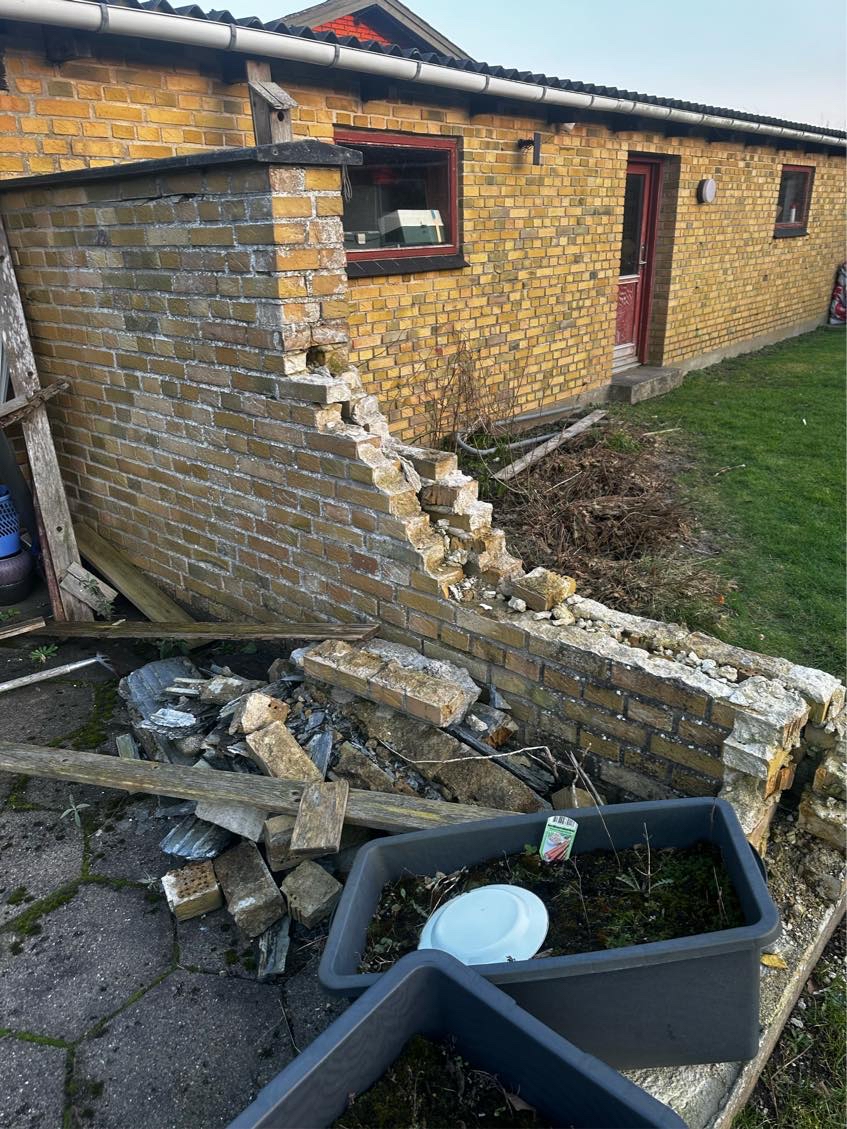 Lavet en mur færdig