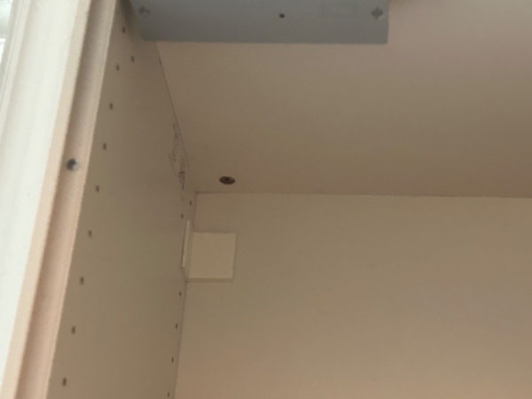 flytning af stort skab