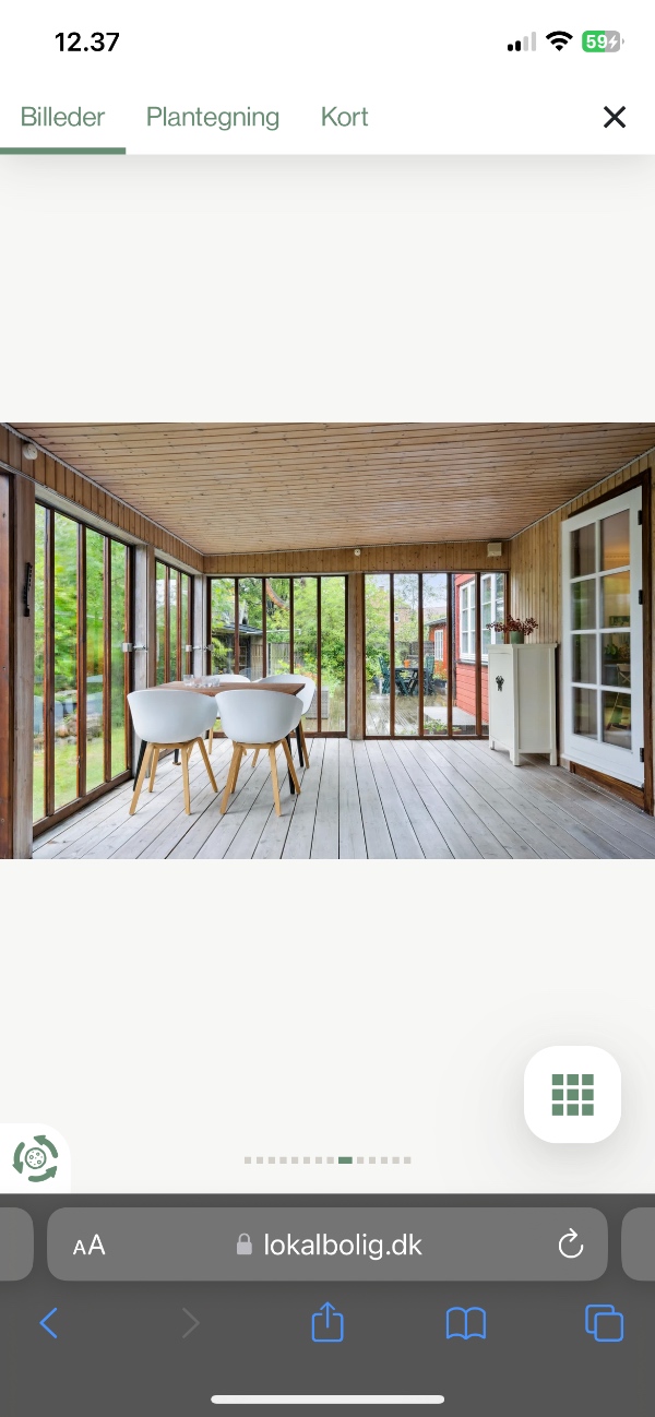 Malet 2x hvid på 135 kvm hus indenfor inkl. 3 vægge af en farve