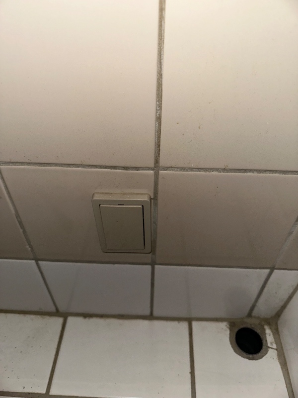 Opsætning af stikkontakt til vaskemaskine