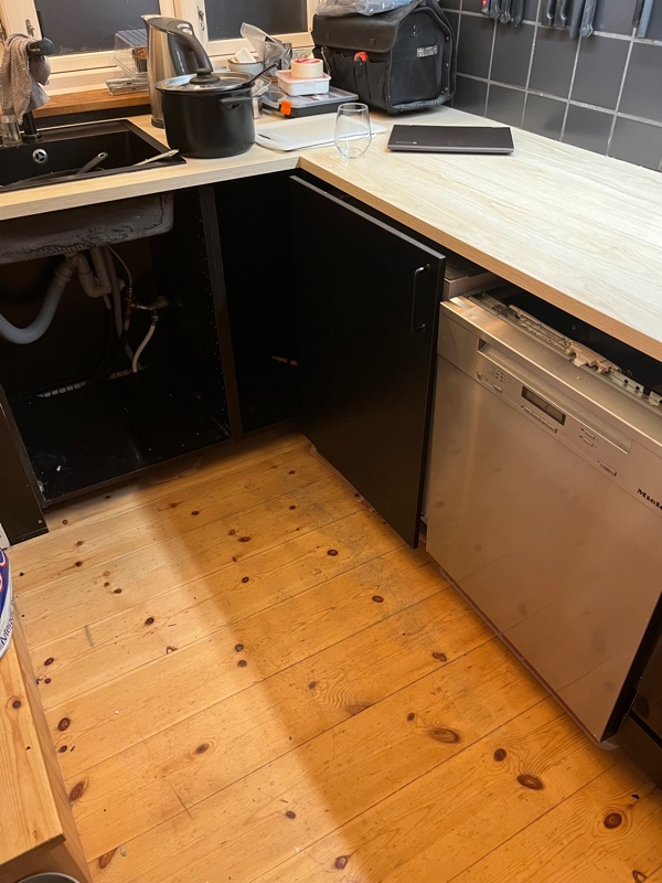 Montering af Opvaskemaskine og tilslutning af el. Hurtigst muligt