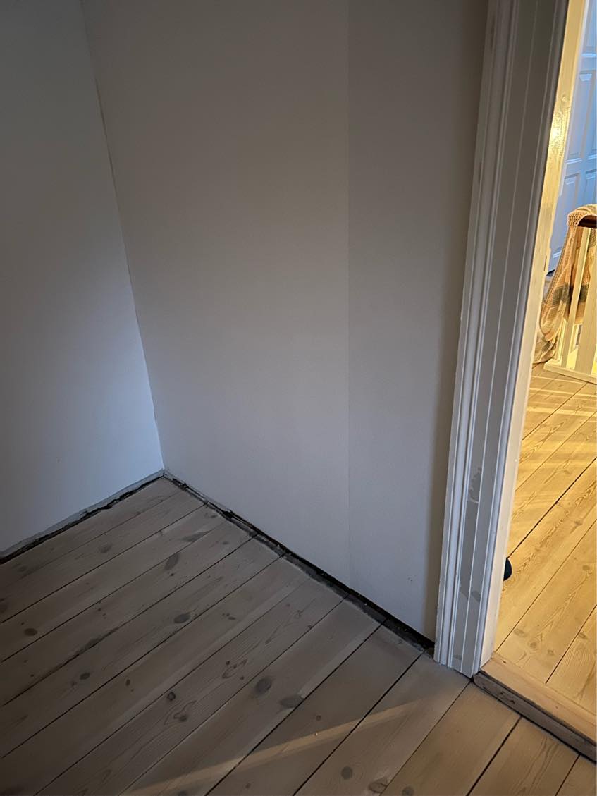 Montering af skunklem og fodlister
