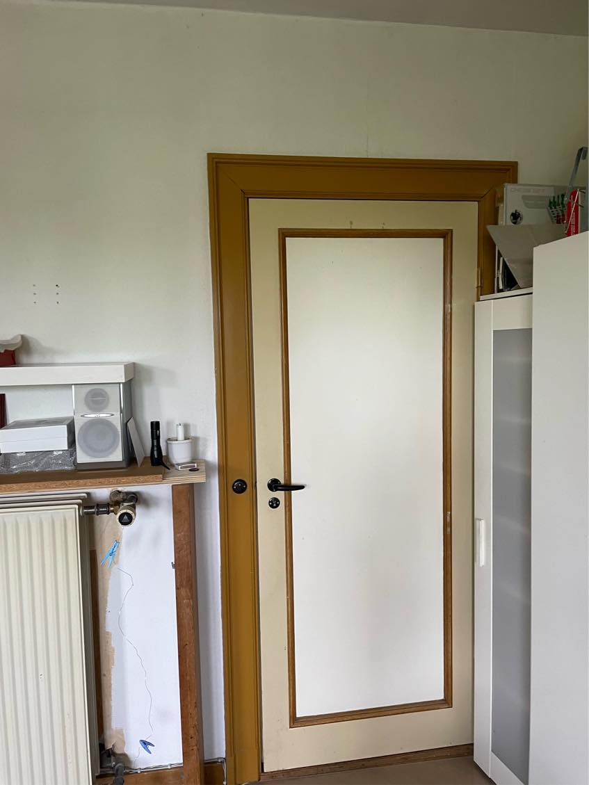 Male af vægge og gelænder