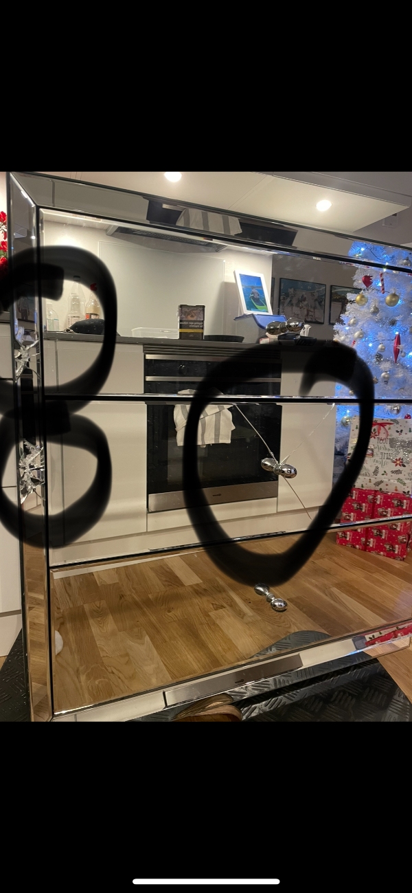 reparation af spejl kommode