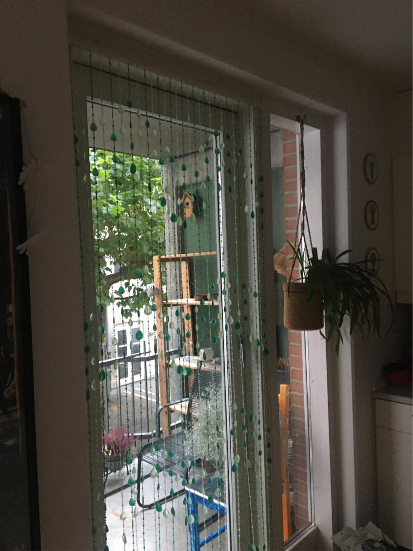 Sat gardinstang op og sat et billede op