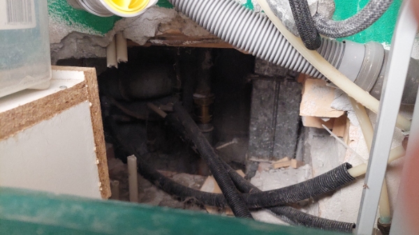 skiftet vandhane i køkkenet