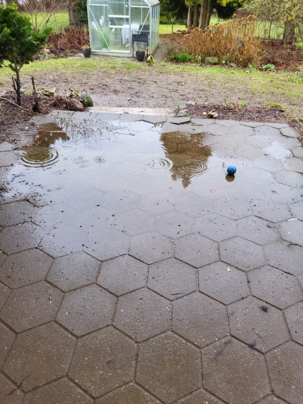 Fliser lægges om, er sunket, ca. 5 kvm