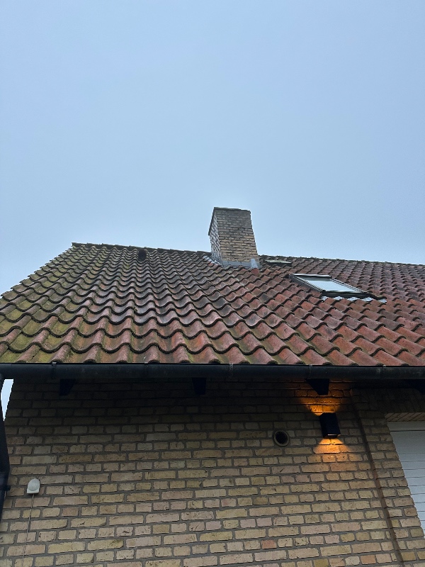 Utæt skorsten - inddækning og pudsning af skorsten