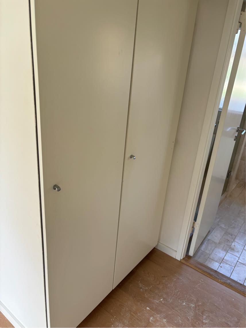 Slibning og maling af skabe - BYD