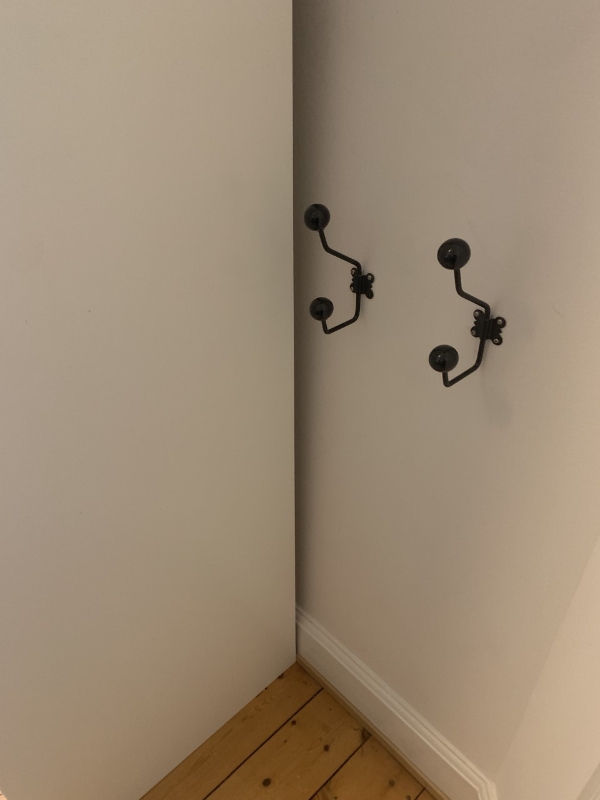 Montering af klædeskab