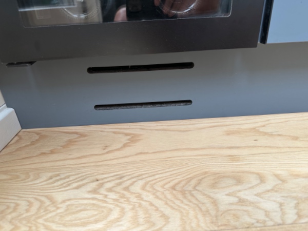 Fræse i køkkensokkel