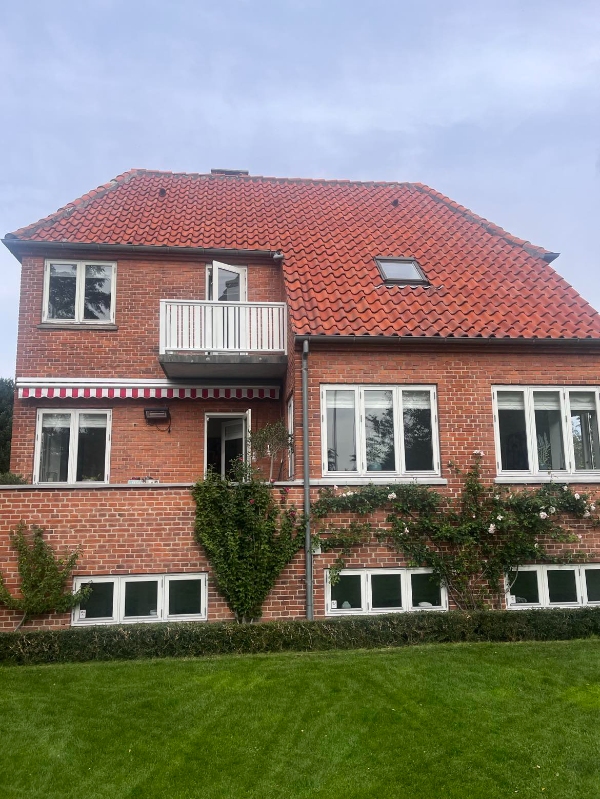 Reparation af Tegltag på 1½ plans hus