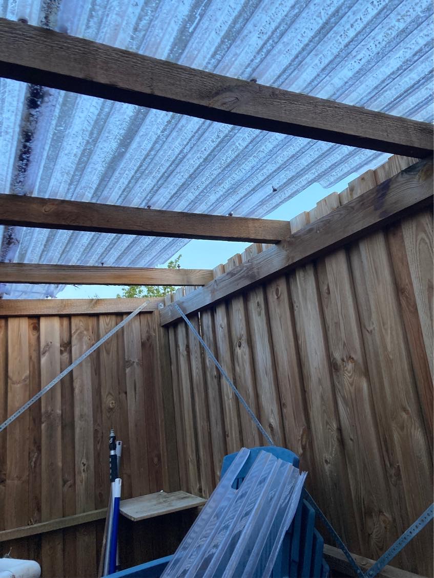 Renovere tag på skur