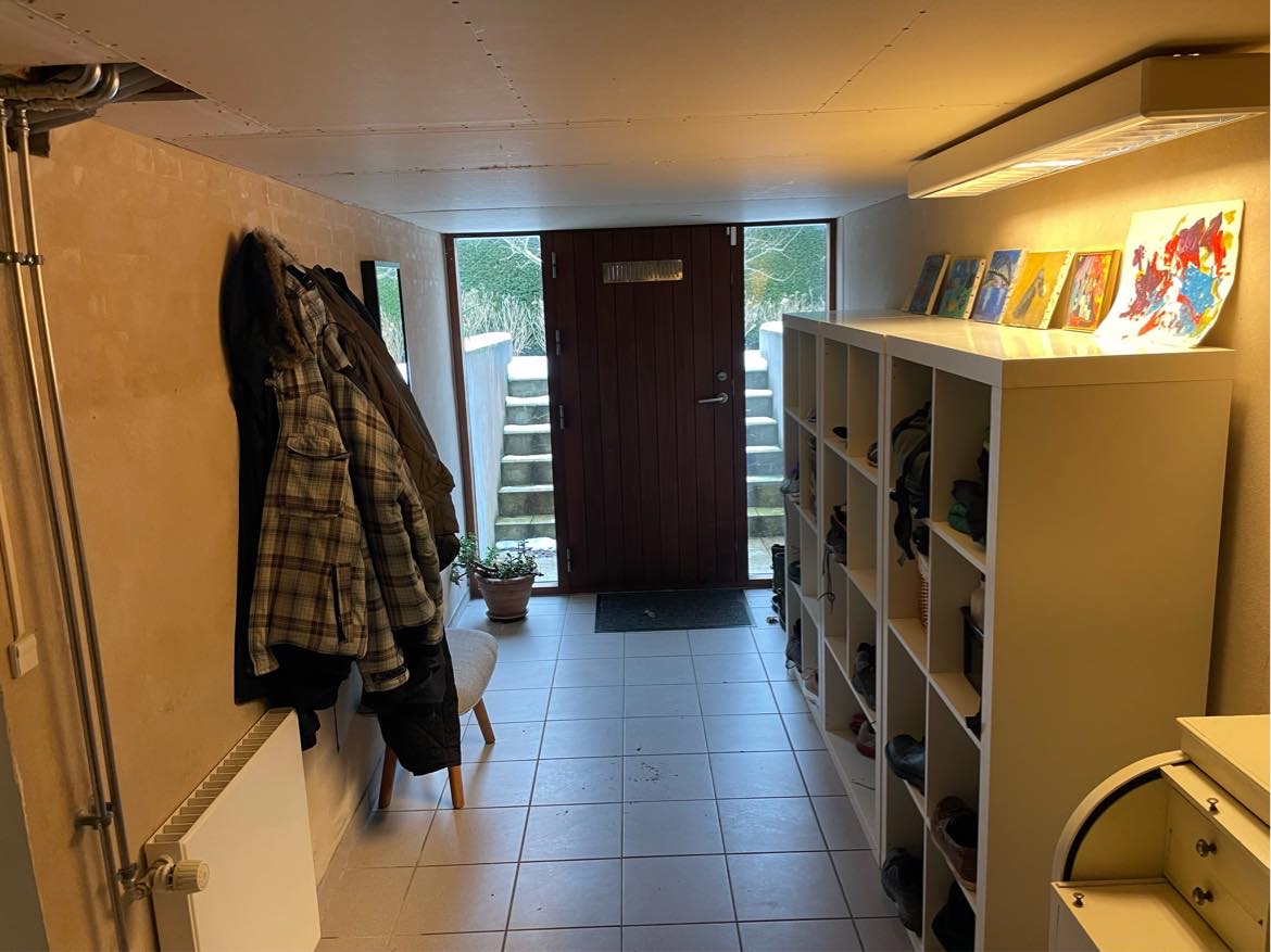 Filtsning og maling af kældergang