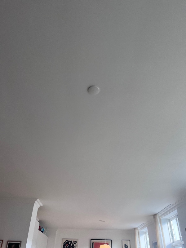 montering af loftslampe