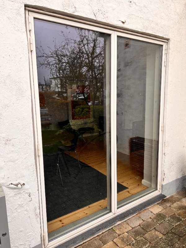 Hjælp til at skifte et par vinduer