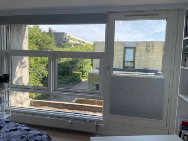 Nedtagning og opsætning af 5 stk plissegardiner