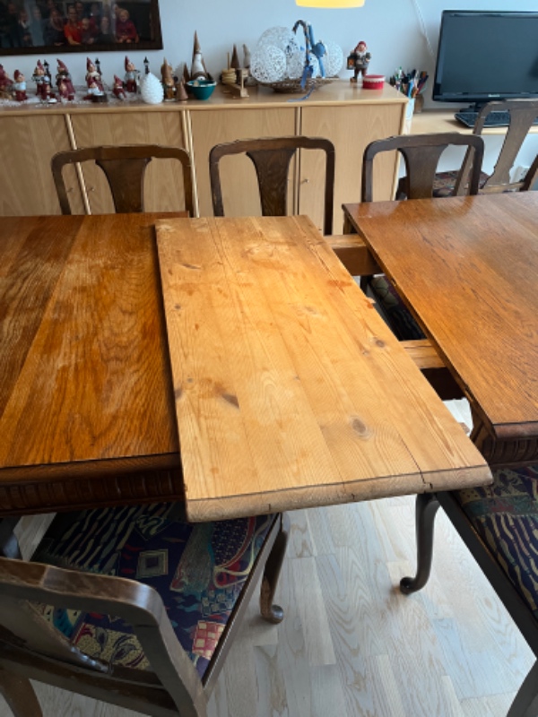 4 tillægsplader til gammelt udtræksbord 45x100 cm. De gamle har fået vandskade og er blevet skæve