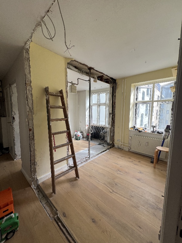 Murerarbejde efter nedrivning af køkken