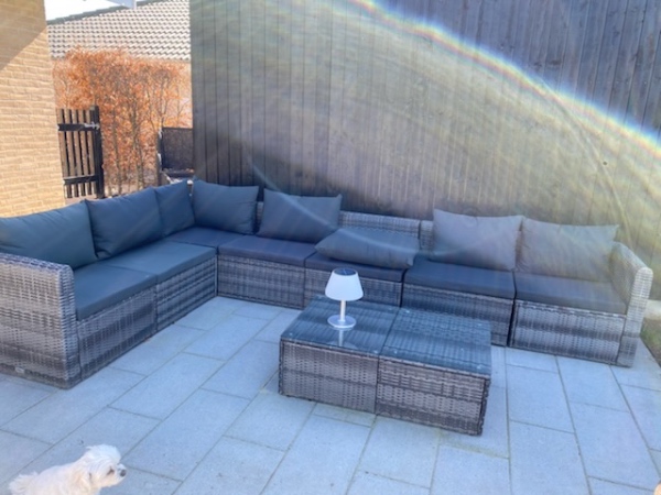 Syning af nyt betræk til havehynder