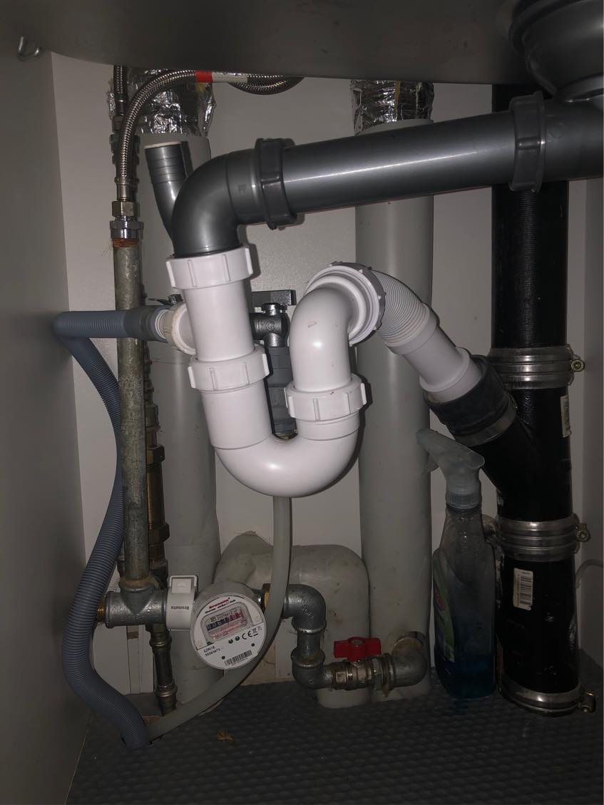 Jeg skal have afmonteret min vaskemaskine