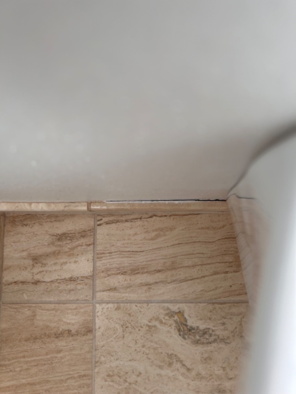 Toilet og flisereparation