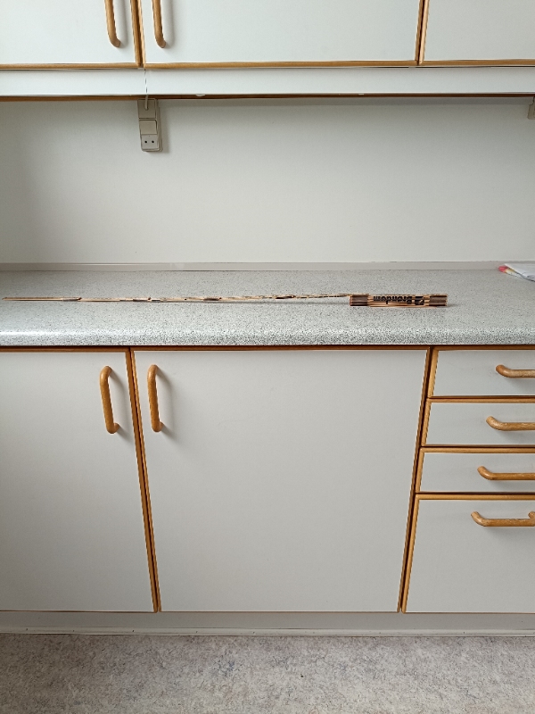 Installation af opvaskemaskine. Dvs skal ha lavet strøm stik, og så koblet vand til køkkenvask afløb