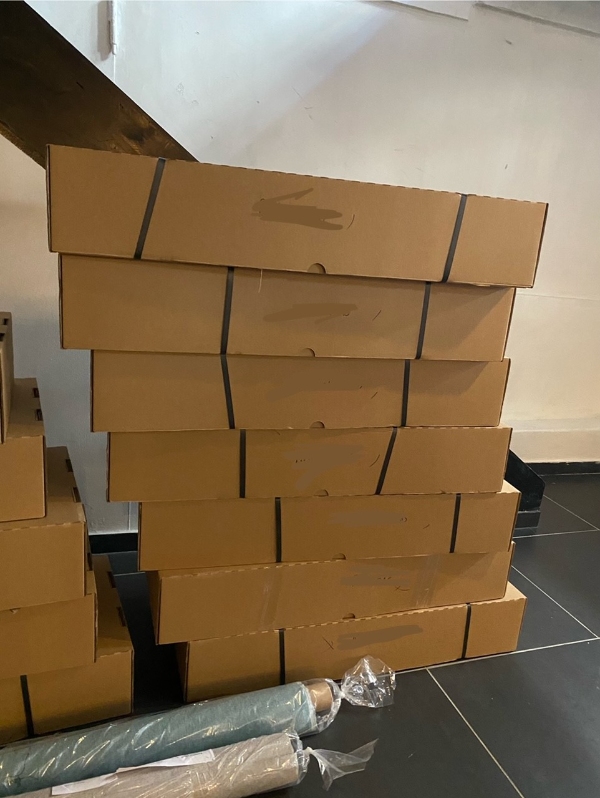 Afhentning og opbæring af kasser