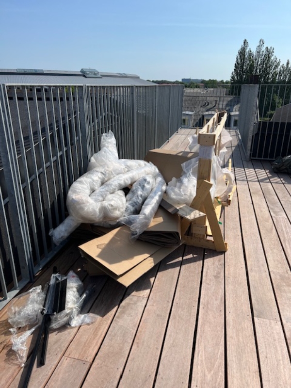 Affald på tagterrasse