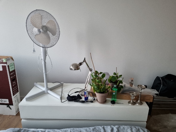 Smide 2 tv møbler ud