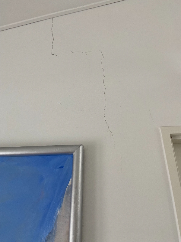 Rep. af fuger i murværk (evt. sætningsskader)