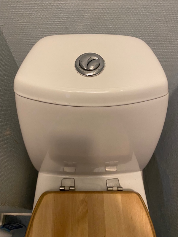 Reperation af toilet