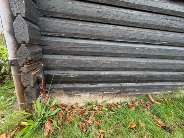 Udskift bjælker på træhus