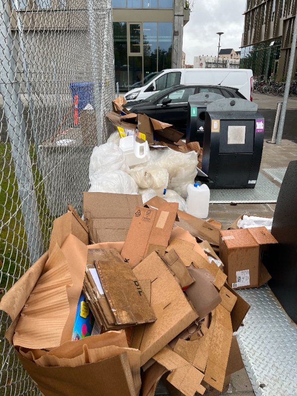 Afhenting af div affald