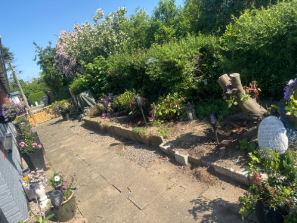 Anlægning af bed og fjernelse af ukrudt