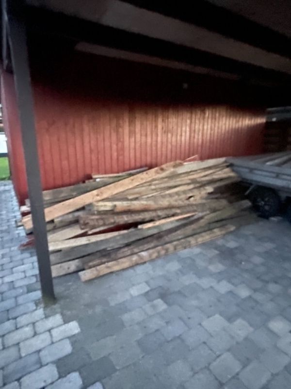 Bortførsel af træ affald